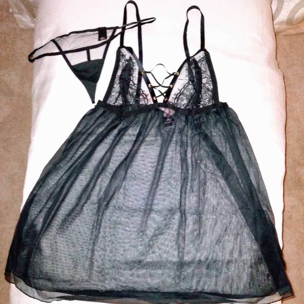 NEW Victoria's Secret Sheer Lace-Up Babydoll